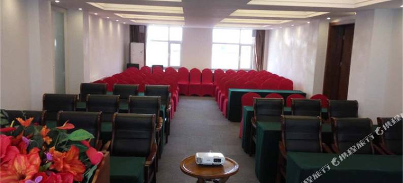 涞源漫臣酒店图片