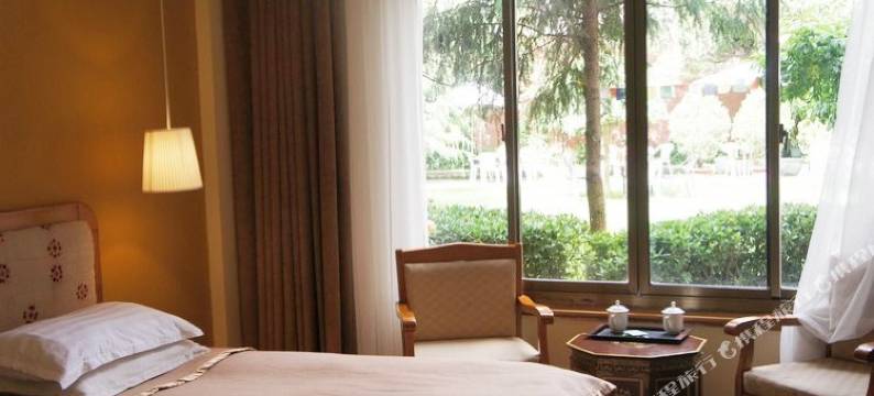 拉萨吉曲饭店(大昭寺八廓街店)图片