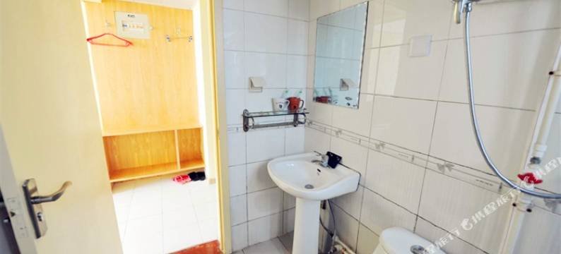 开心居家宾馆(淄博华都店)图片