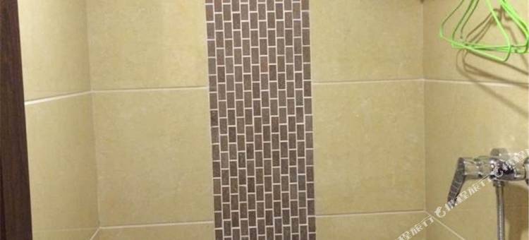 香港旺角名都酒店家庭旅馆(油麻地地铁站A2出口)图片