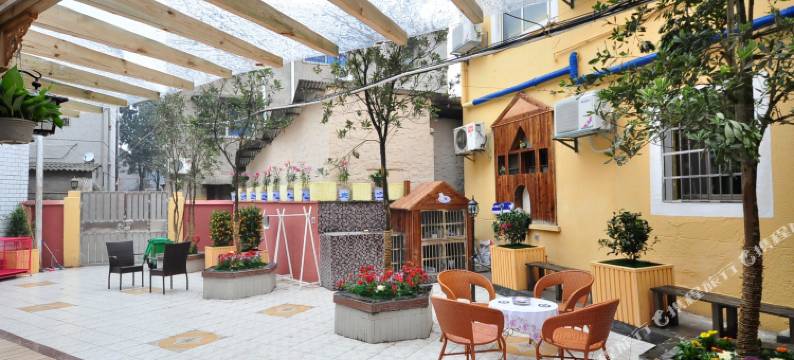 猫窝民宿酒店(长沙岳麓山大学城店)图片