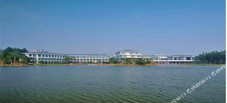 上饶龙潭湖宾馆图片