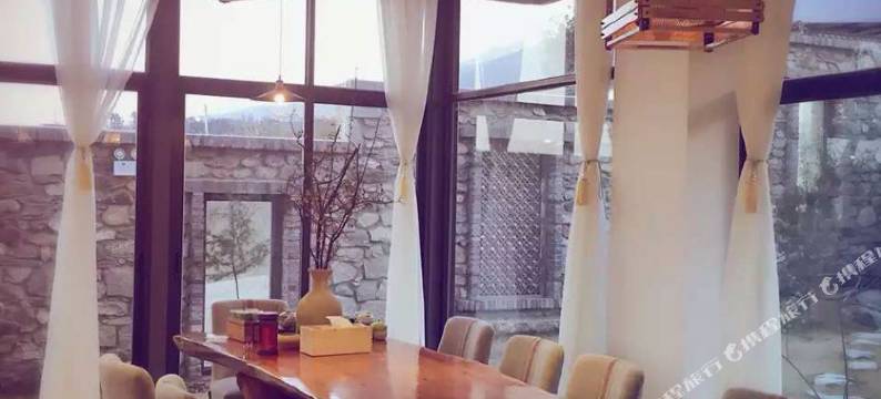 大理泊宁山馆图片