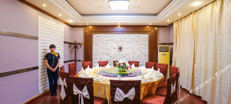 乐天然酒店(潜山天柱山店)图片