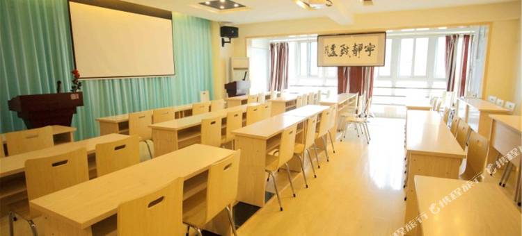 睿柏·云酒店(淮北火车站店)图片