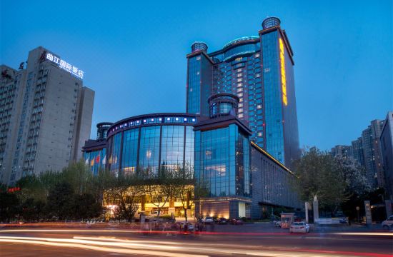 embassador international hotel