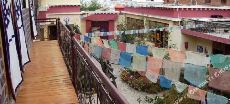 香格里拉国际青年旅舍图片