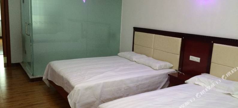 南江奇石避暑山庄图片