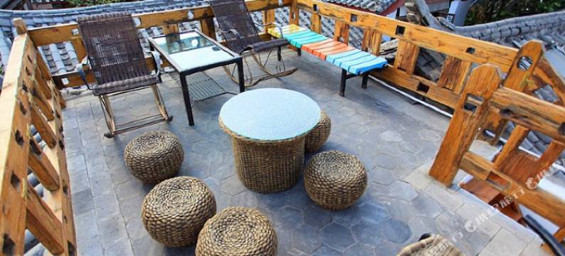 丽江花临晚照客栈图片