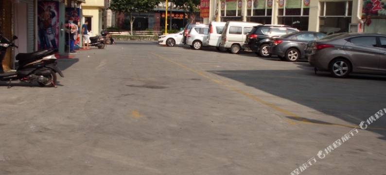 嗨森酒店(上海虹桥机场国家会展中心店)图片