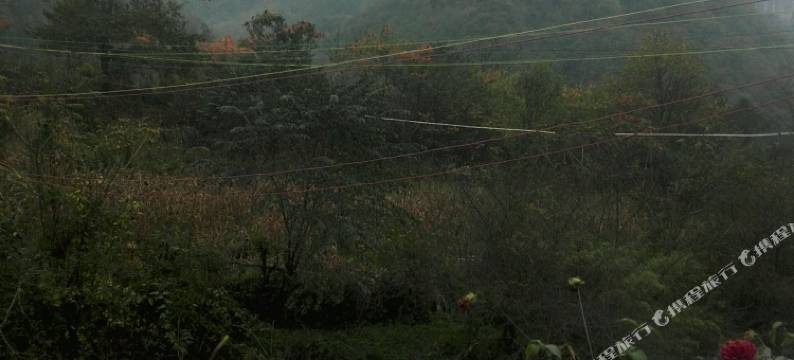 南江奇石避暑山庄图片