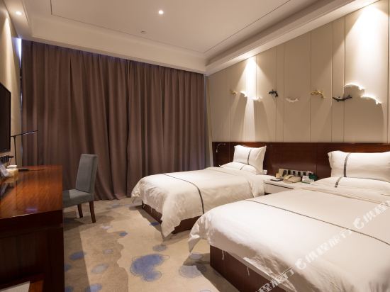 海风情假日酒店(武汉宏图大道地铁站店)1-3晚