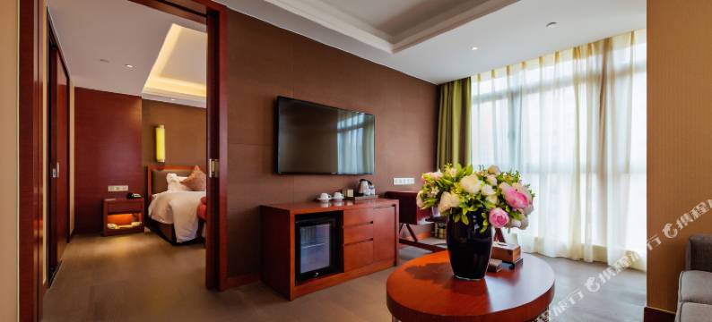 贵阳圣丰酒店(河滨公园甲秀楼店)图片