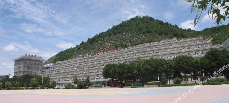 窑苑假日酒店(延安大学杨家岭店)图片