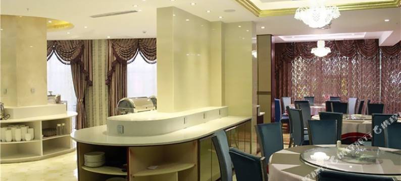 嘉鸿酒店(天汉湿地公园桥南广场店)图片