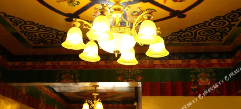 拉萨白雪家庭旅馆(布达拉宫大昭寺店)图片