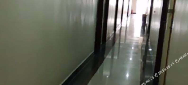 鸿泰商务宾馆(湛江世贸店)图片