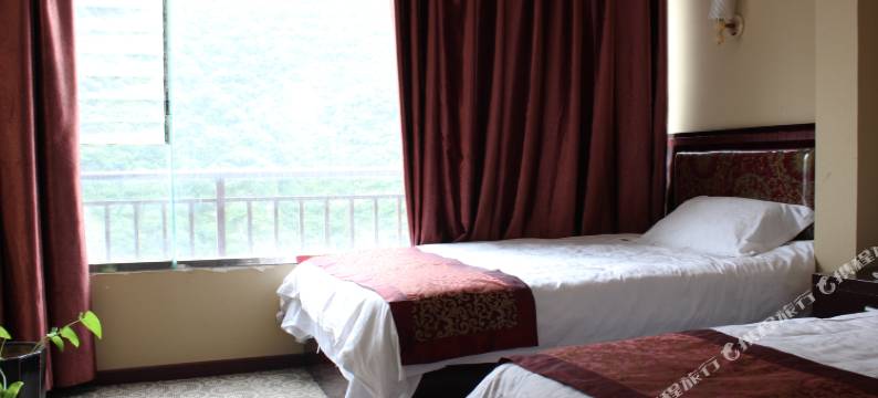 泸定思域酒店图片