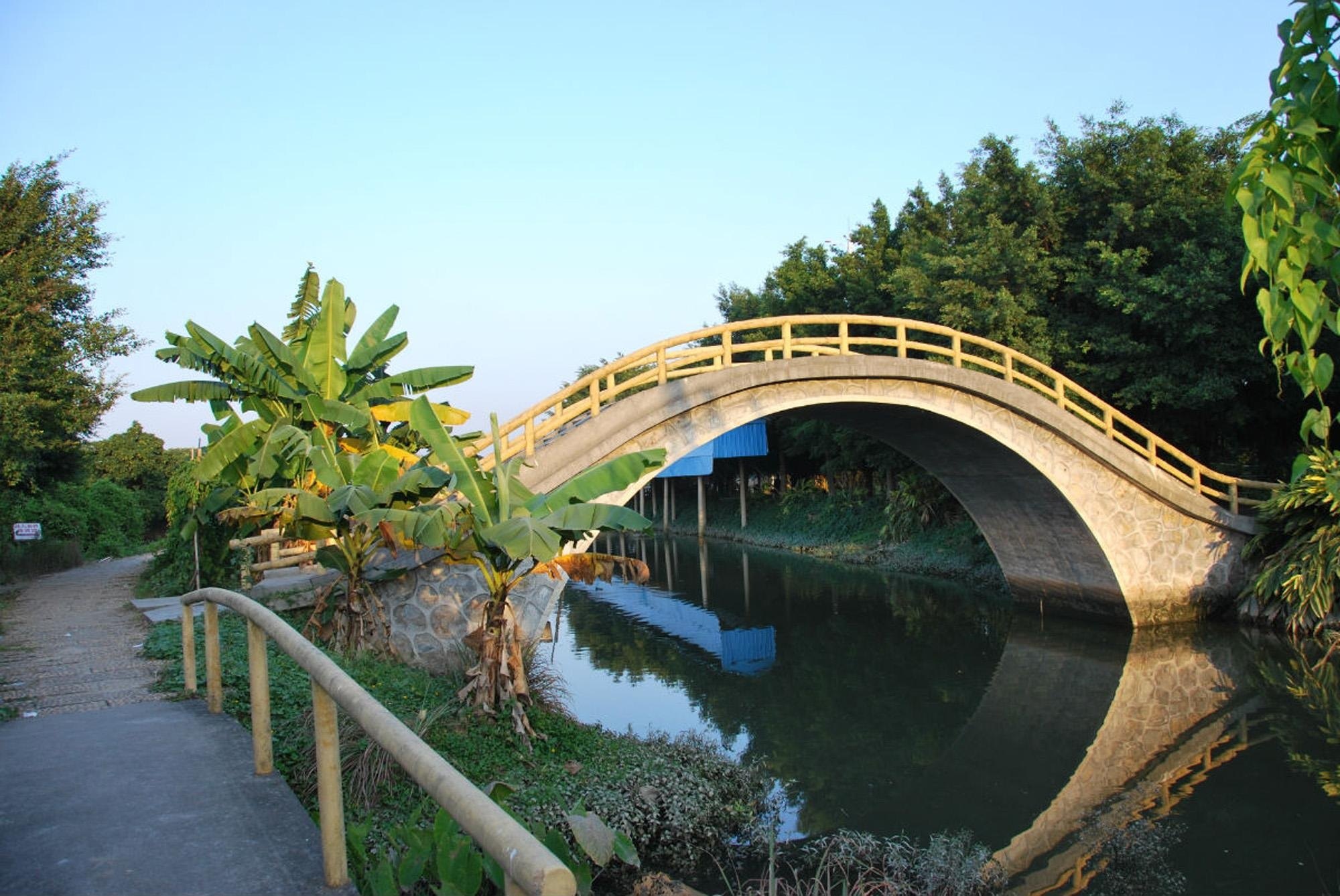 Yinghua Xiaozhu Hotel (Guangzhou Pazhou Convention & Exhibition Haizhu Wetland Park Branch)Over view