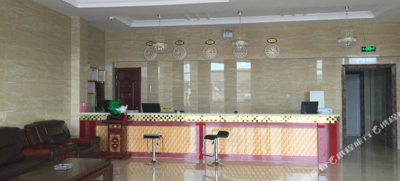 察右后旗馨雅大酒店图片