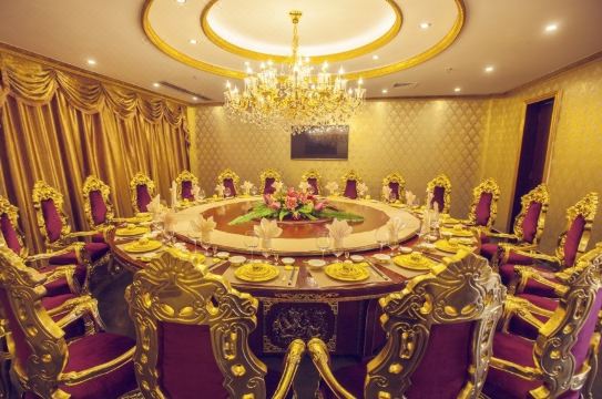 Alps hotel Hotel Overview