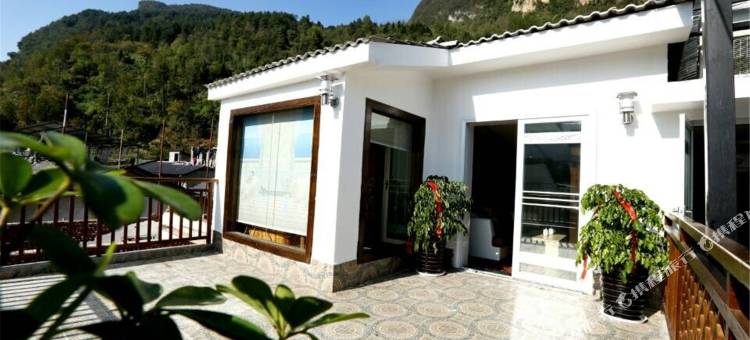 张家界雨后阳光客栈(国家森林公园武陵源标志门店)图片