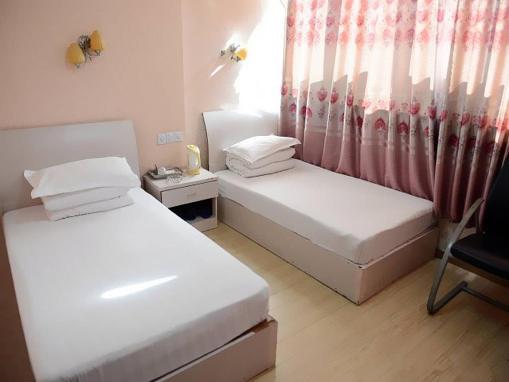 东八客房(上海年家浜路店)