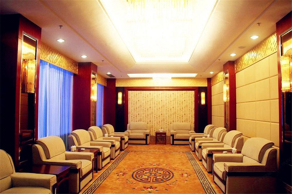 高县碧海大酒店(原华能符江宾馆)