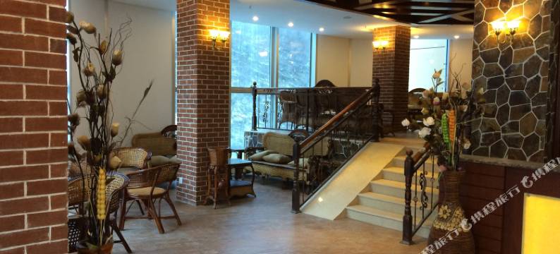 张家口翠云山森林滑雪民宿图片