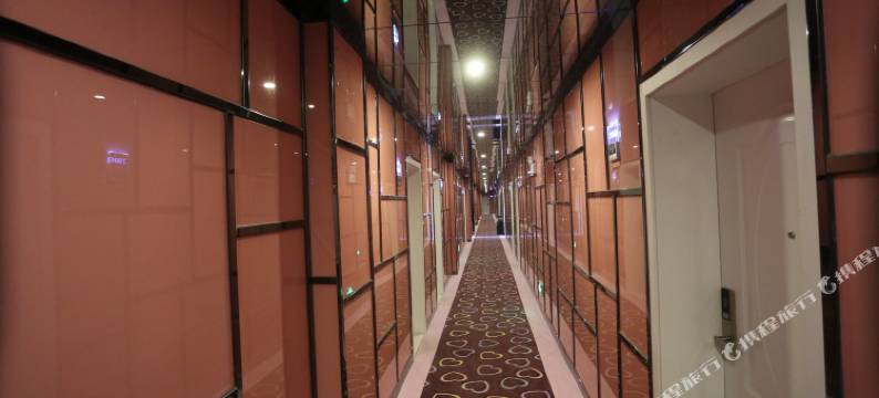 维爱温泉酒店(丽江古城区雪山路店)图片