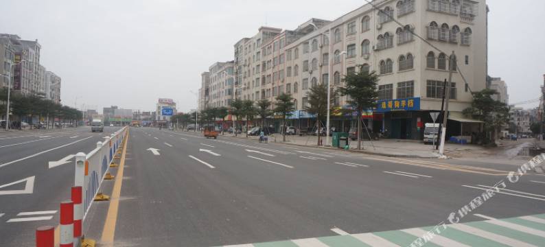 廉江中怡酒店(塘山岭风景区店)图片