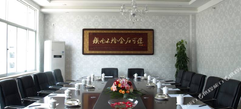 泸水晟世红邦大酒店图片