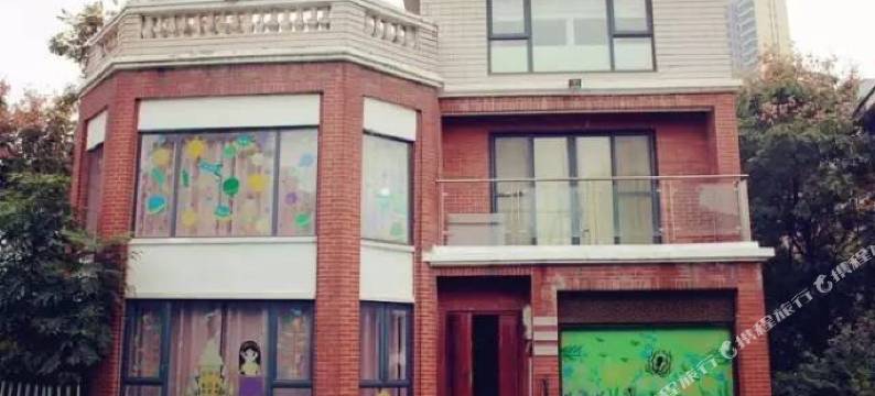 武汉Hello kitty粉色系别墅派对轰趴房图片