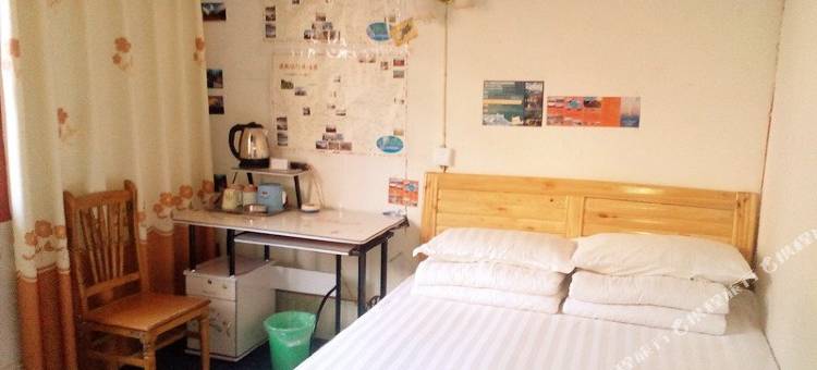 泸定鑫飞背包客栈图片