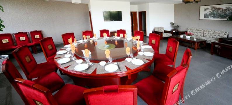 长兴江南红村图片