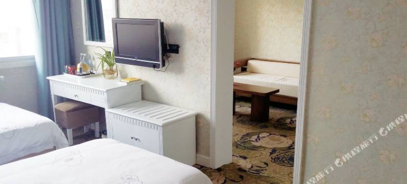 栾川良玉杜鹃海驿站图片