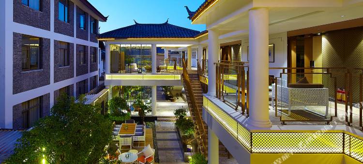 丽江见微客栈图片