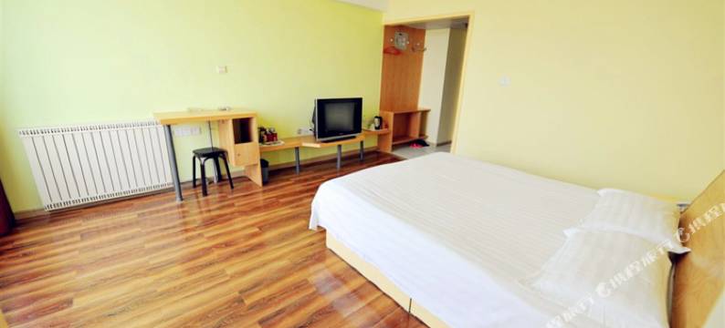 开心居家宾馆(淄博华都店)图片