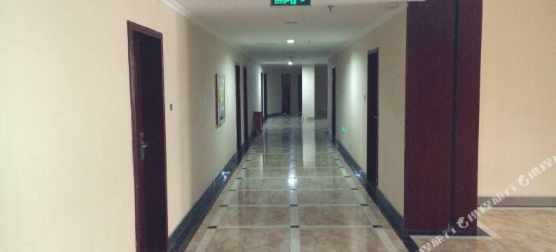 轮台长寿商务酒店图片