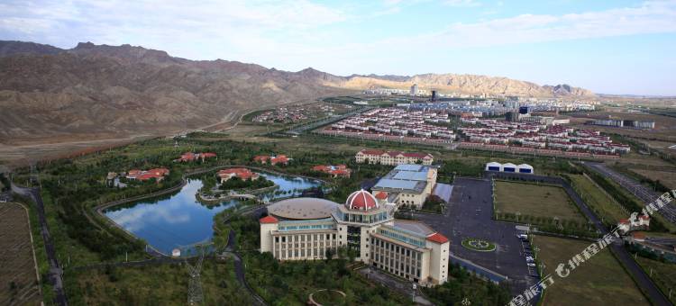 阿拉善左旗庆华大酒店图片