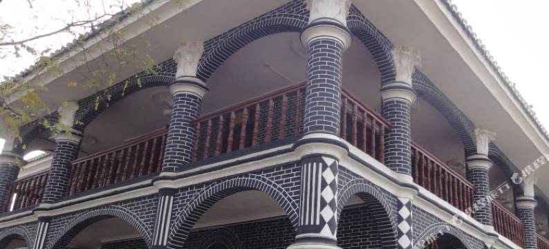 桐梓花秋忠卫旅社图片