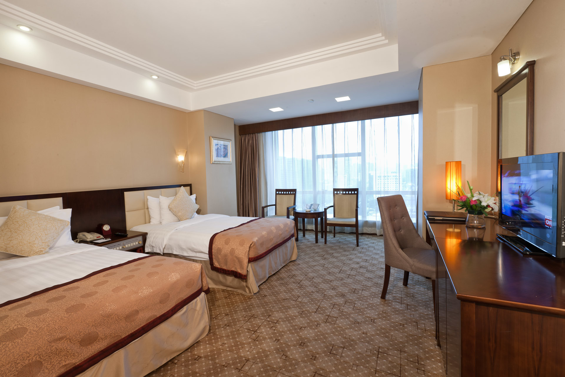 Oriental Deluxe HotelOver view