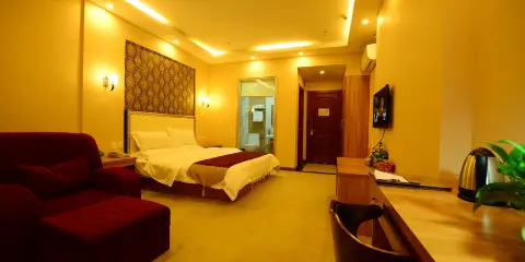 突泉華鑫商務酒店