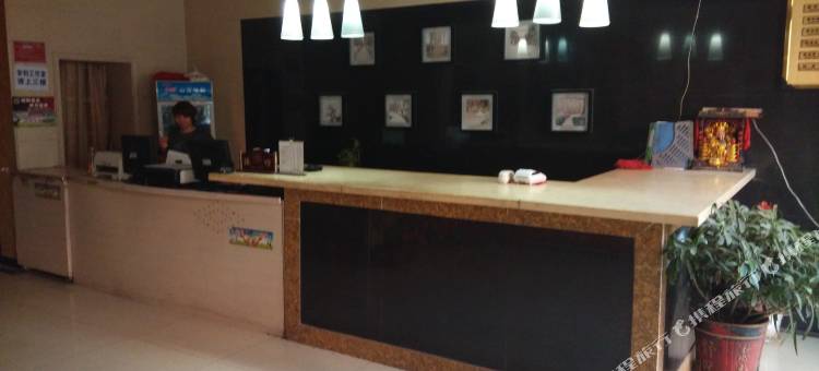 途窝假日酒店(泾阳北极宫店)图片