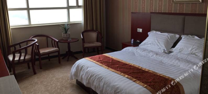 汶上欧尚假日酒店图片