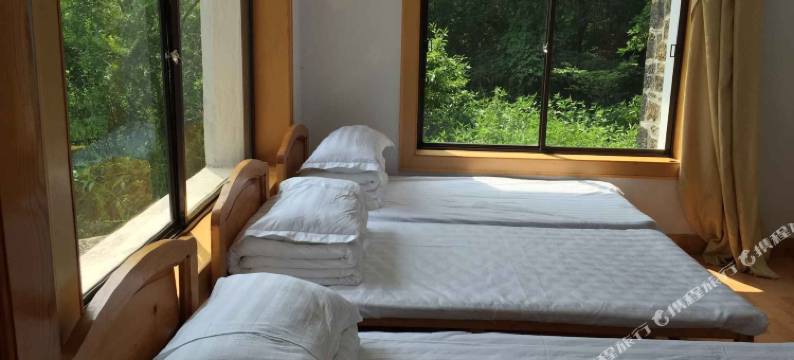 镜泊湖大峡谷民俗度假村图片