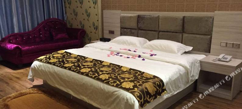 营山尚豪酒店图片