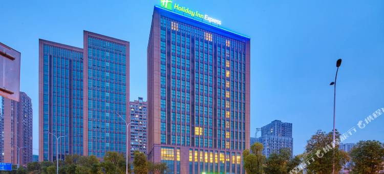 重庆大学城智选假日酒店图片