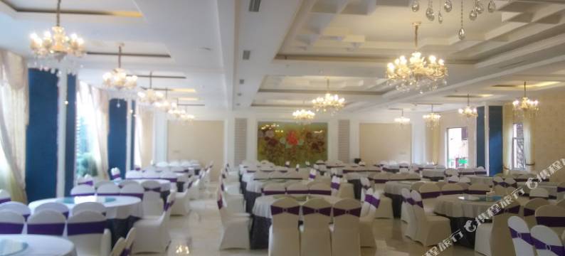 安龙泓芙蓉酒店图片