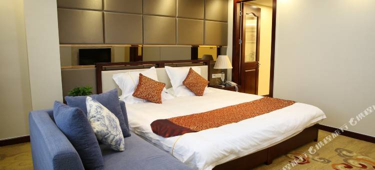 艺龙瑞云酒店(济南商河富民路店)图片